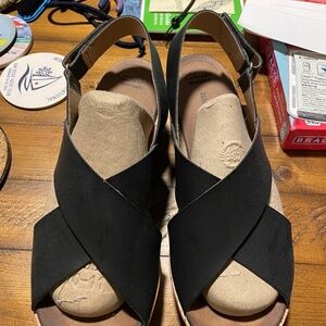 Clarks leather platform sandal